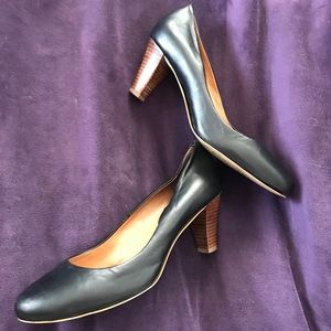 Banana Republic Black Pamee Leather Heels Size 9